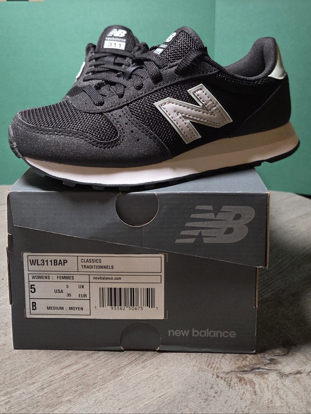 New Balance 311 Sneakers